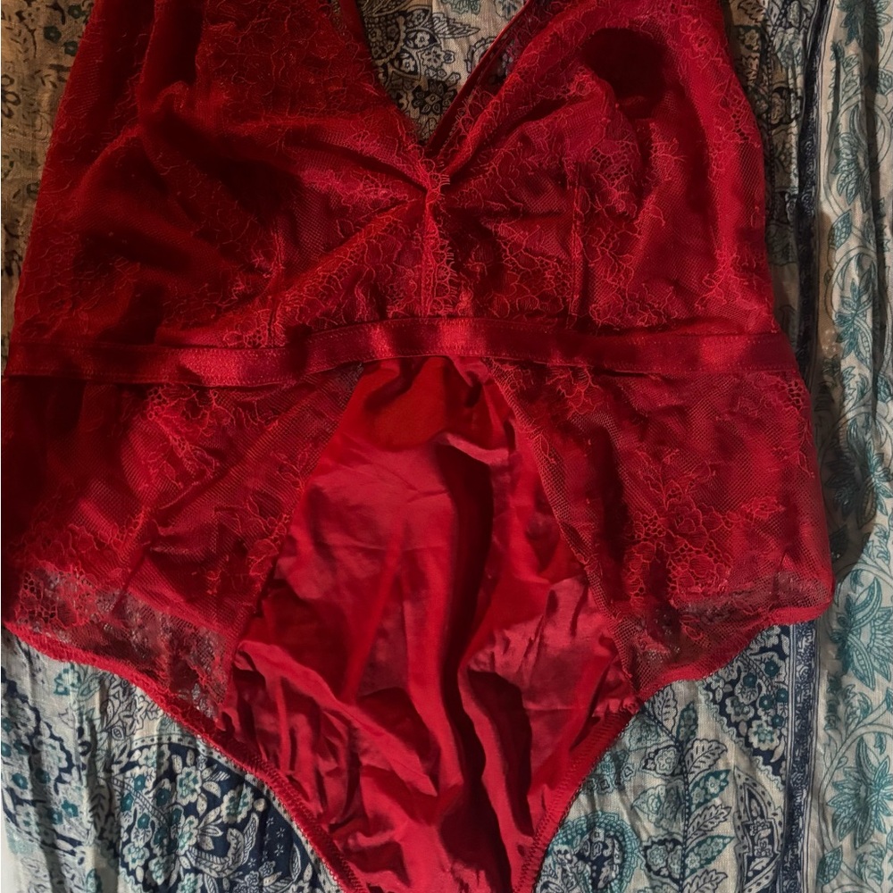 Bundle Auden Red / Pink Lace Bodysuit